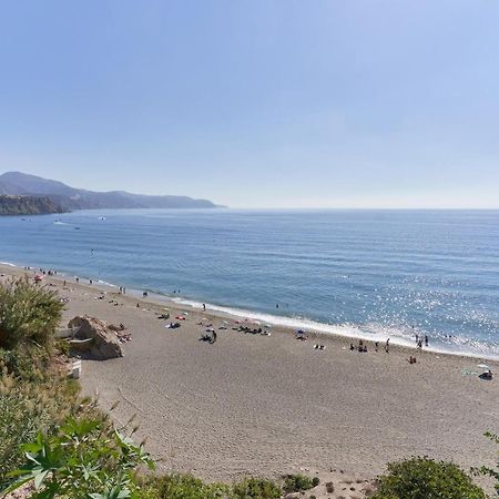 Carabeo 23- Acceso A La Playa Apartman Nerja Kültér fotó