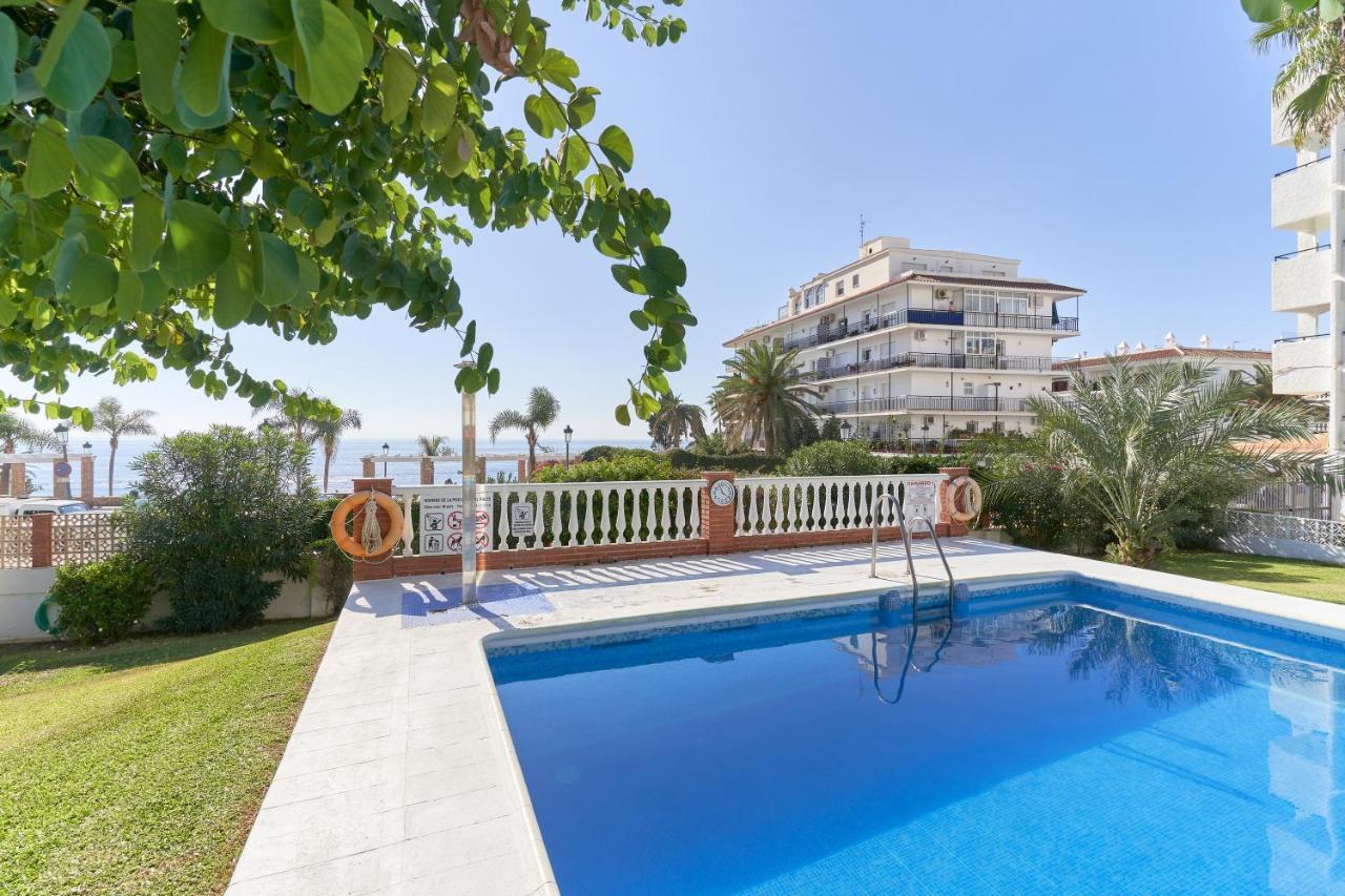 Carabeo 23- Acceso A La Playa Apartman Nerja Kültér fotó