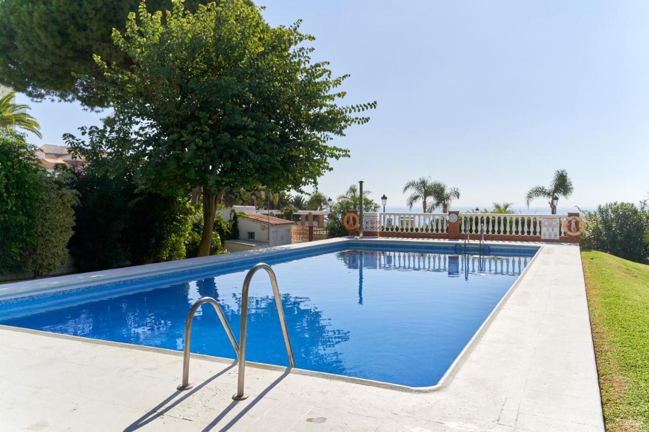 Carabeo 23- Acceso A La Playa Apartman Nerja Kültér fotó