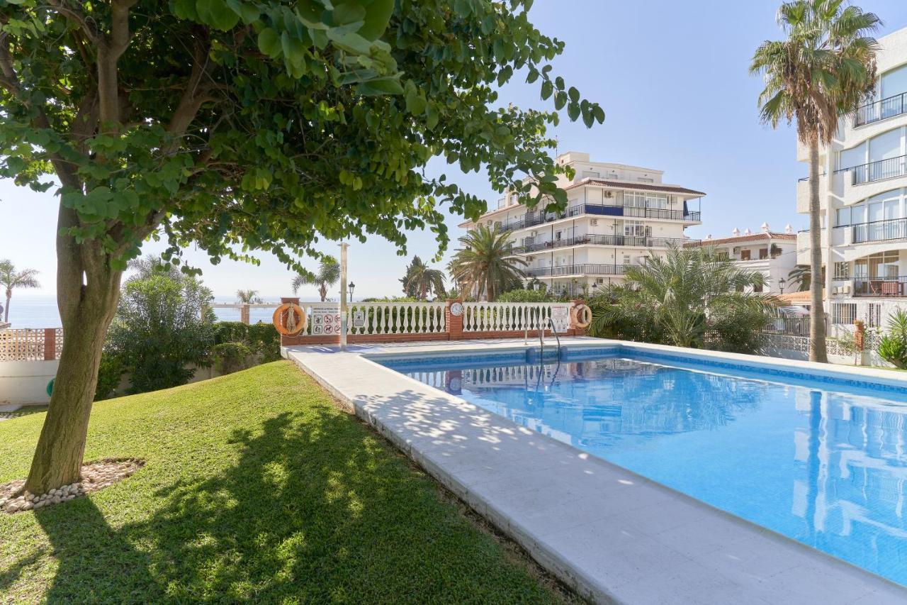 Carabeo 23- Acceso A La Playa Apartman Nerja Kültér fotó