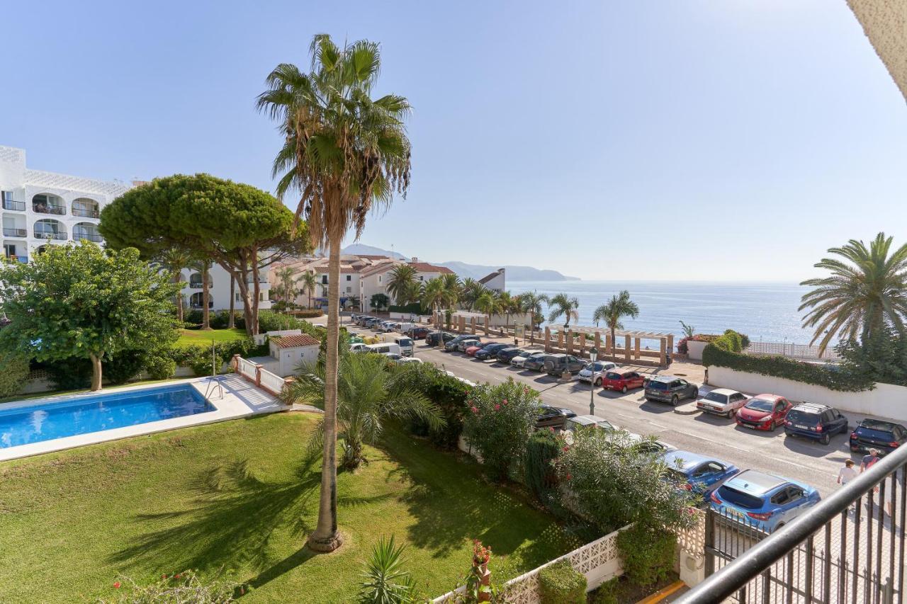 Carabeo 23- Acceso A La Playa Apartman Nerja Kültér fotó